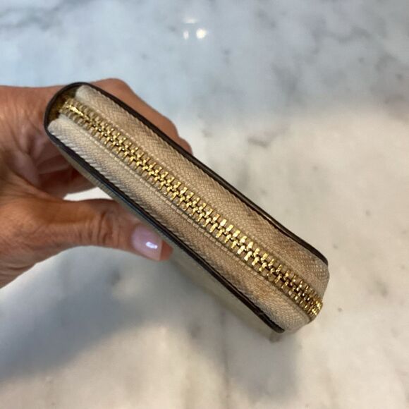 Coach Signature Continental Leather Full Zip Wallet - Picture 9 of 16